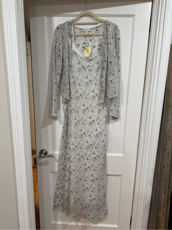 Chelsea & Violet Dresses & Skirts - Chelsea & Violet Blue and Cream Floral Maxi with Sheer Jacket